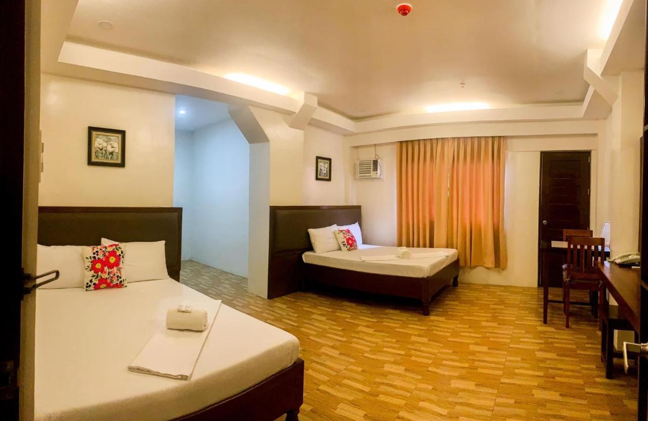 OYO 696 Jurias Garden Hotel El Nido Exterior foto
