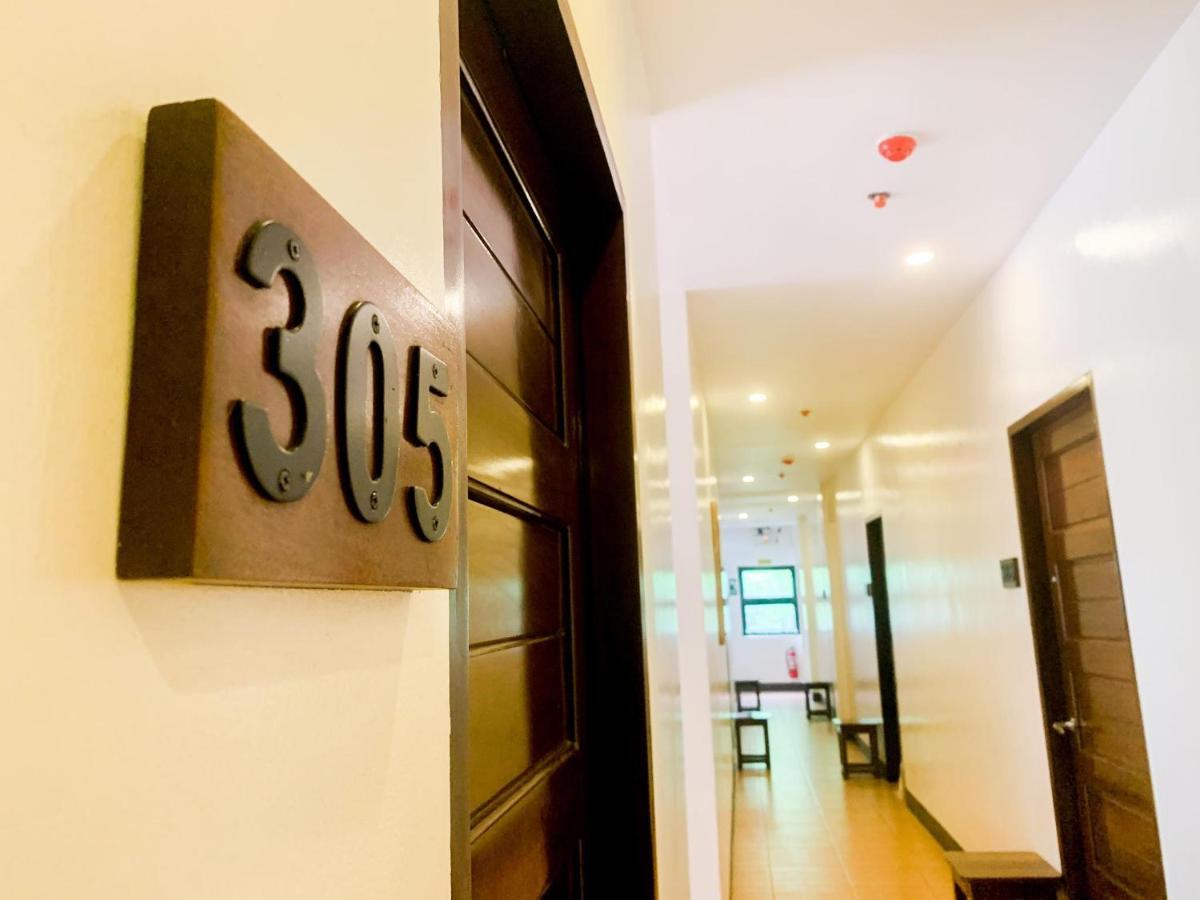 OYO 696 Jurias Garden Hotel El Nido Exterior foto